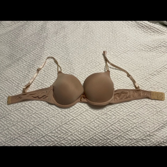 (2) CHINESE LAUNDRY push up bras - Picture 6 of 13